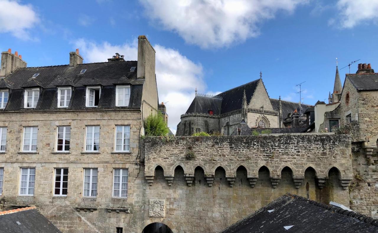 Au Coeur De Vannes - Vue Sur Les Remparts - 2 Ch Экстерьер фото